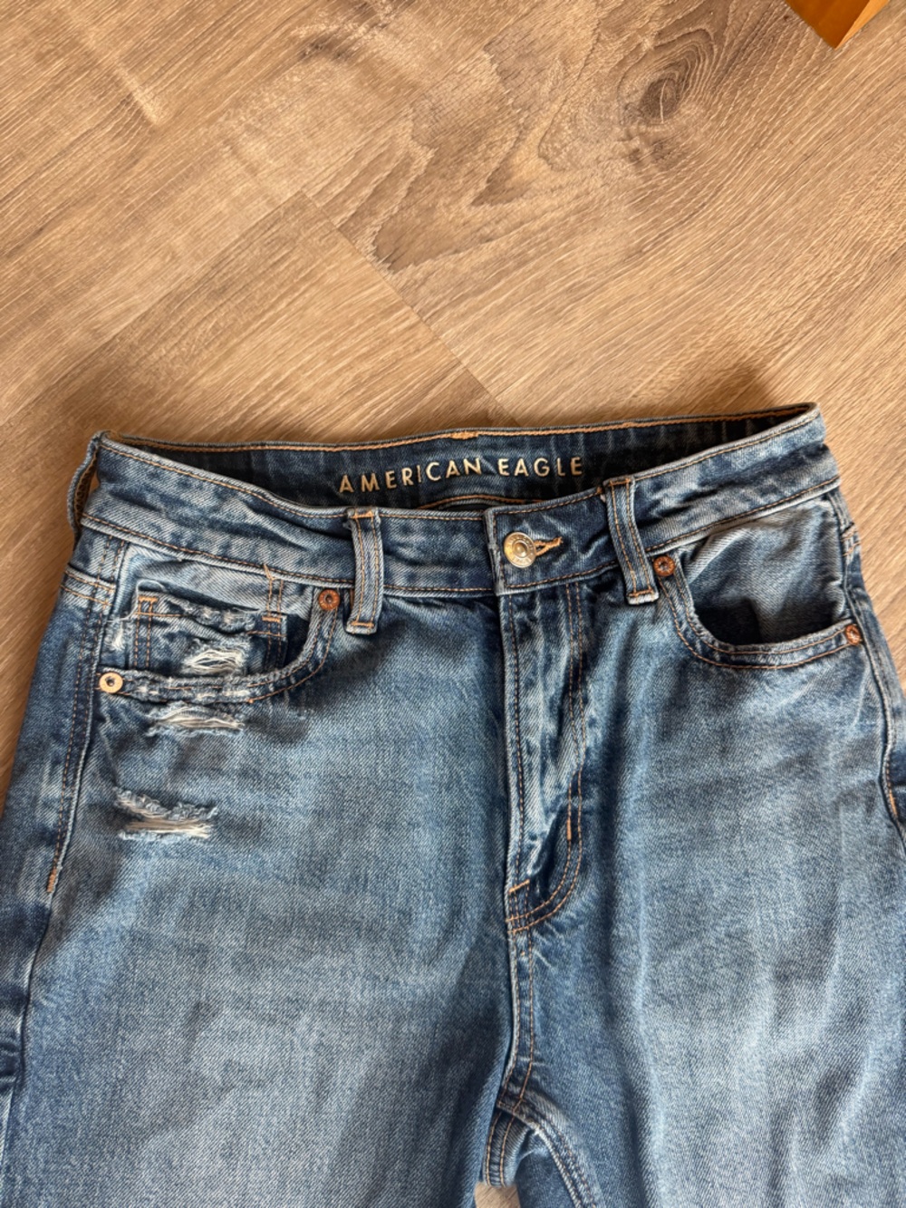 American Eagle Outfitters Medium Blue Distressed Hem Jeans - Picture 3 of 5